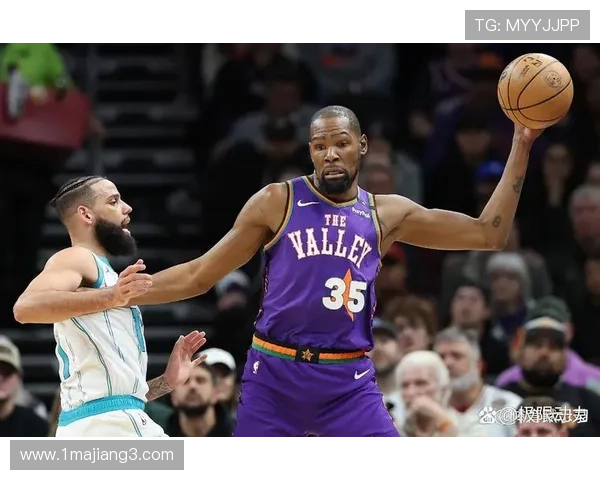 NBA今日比赛结果：精彩对决与球员表现回顾分析